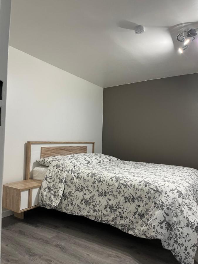 Superbe Appartement Au Bord Du Canal De St Quentin Saint-Quentin  Eksteriør billede